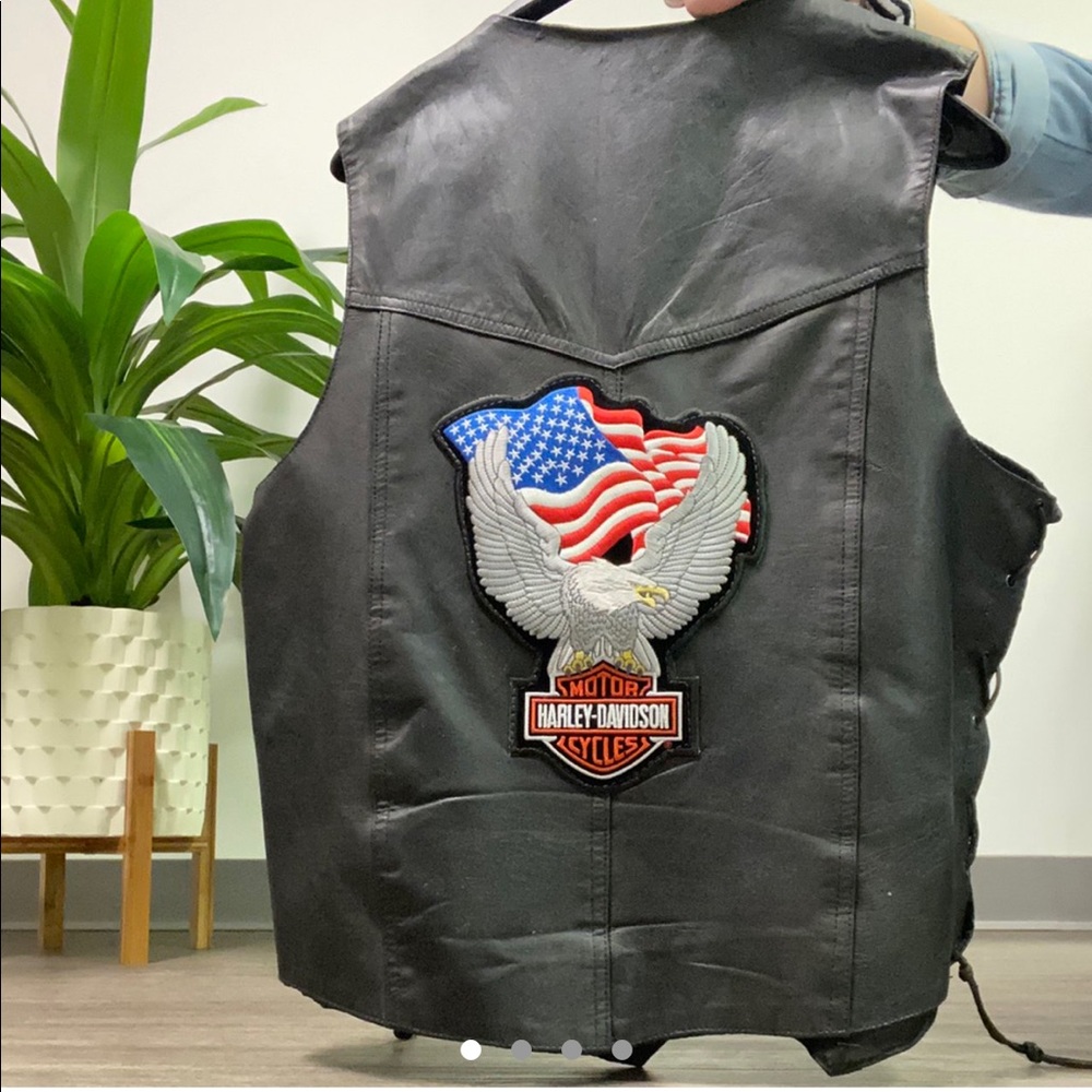 Mens Hudson Leather Vest with Harley Davidson logo